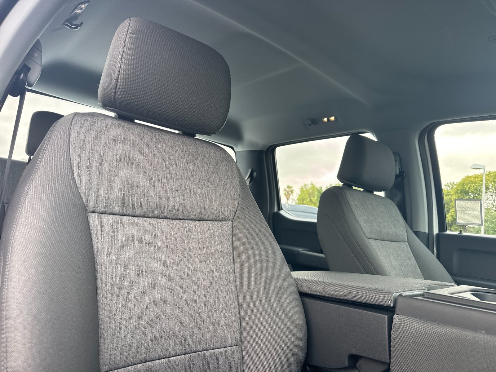 New 2026 Oxford White Ford F-250® XL image 15