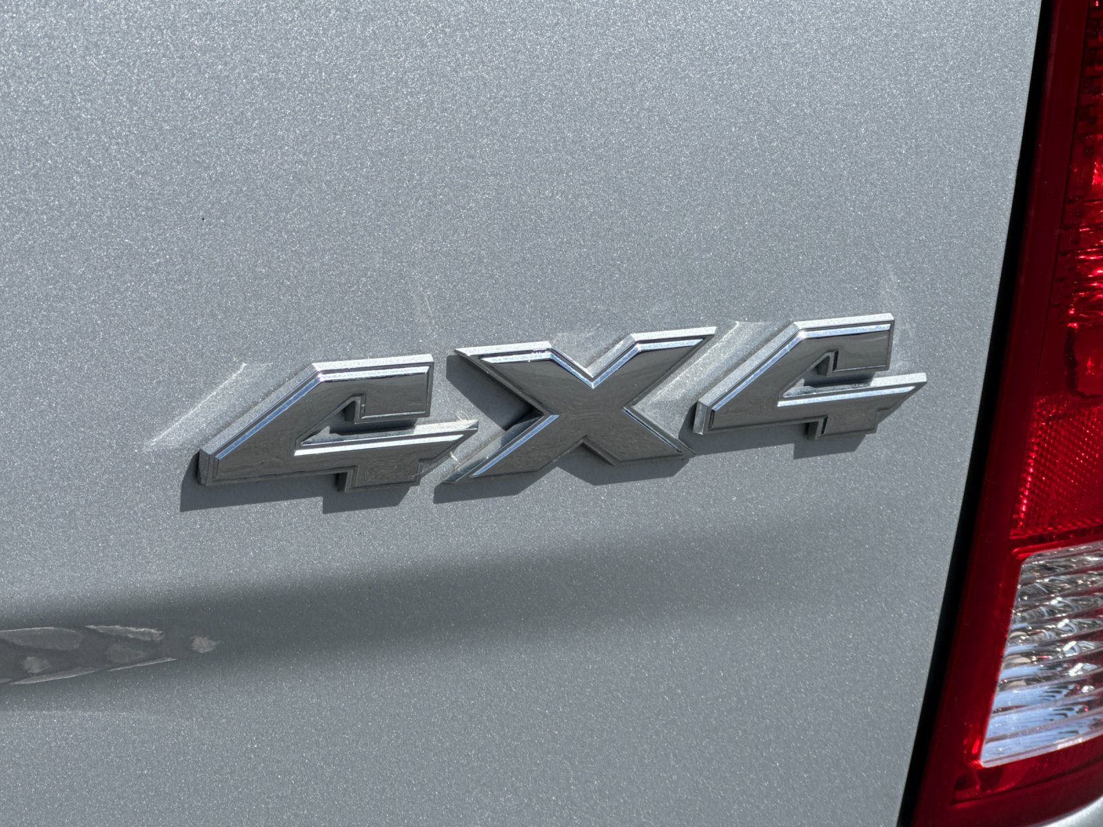 Used 2015 Silver Ram SLT image 22