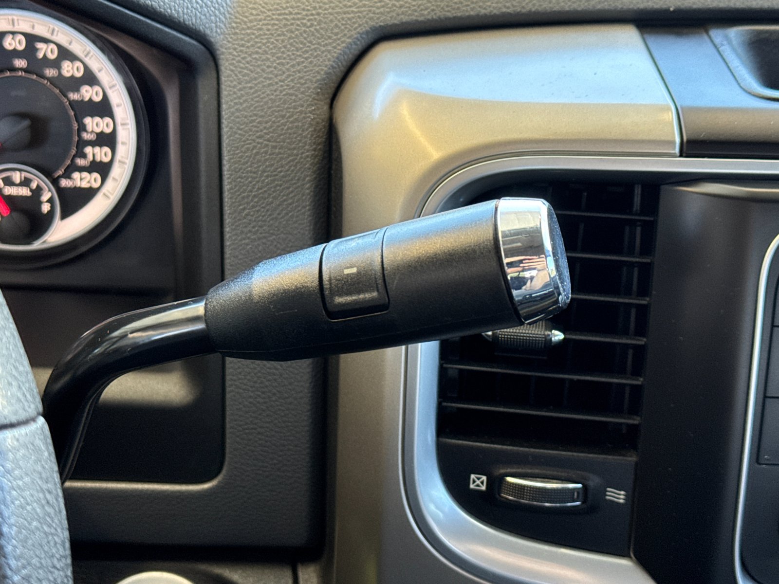 Used 2015 Silver Ram SLT image 18
