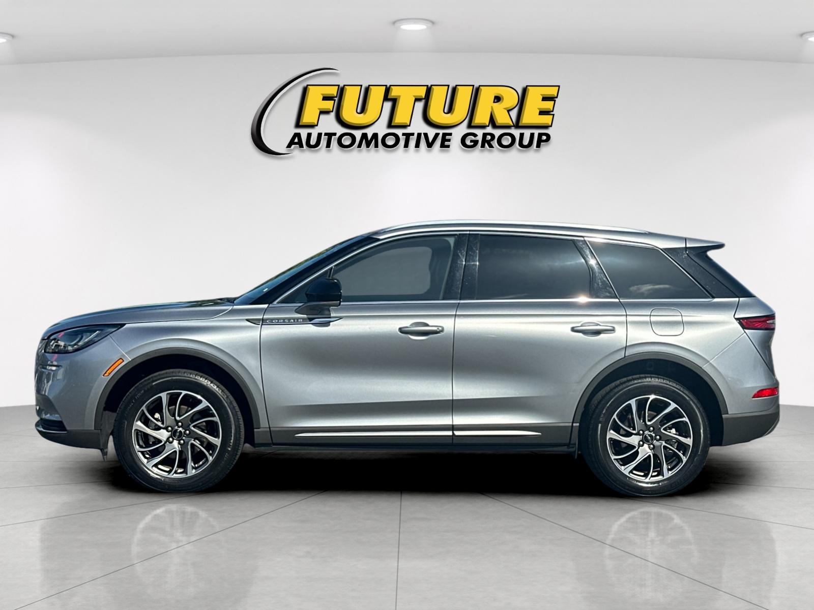 Used 2022 Silver Lincoln Standard image 6