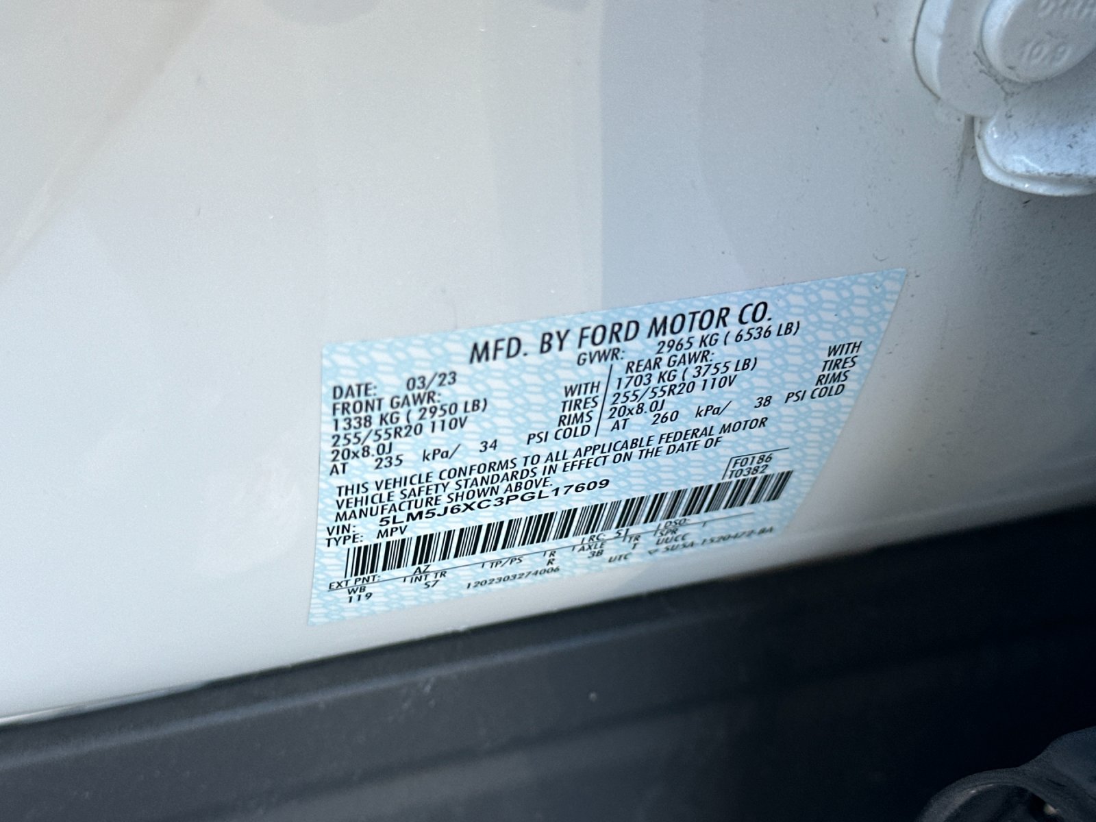 Used 2023 White Lincoln Standard image 30