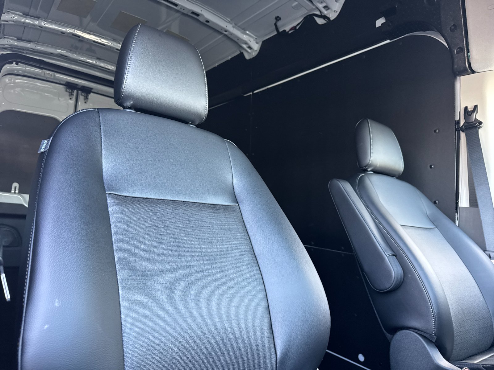 New 2026 Oxford White Ford Cargo Van image 16