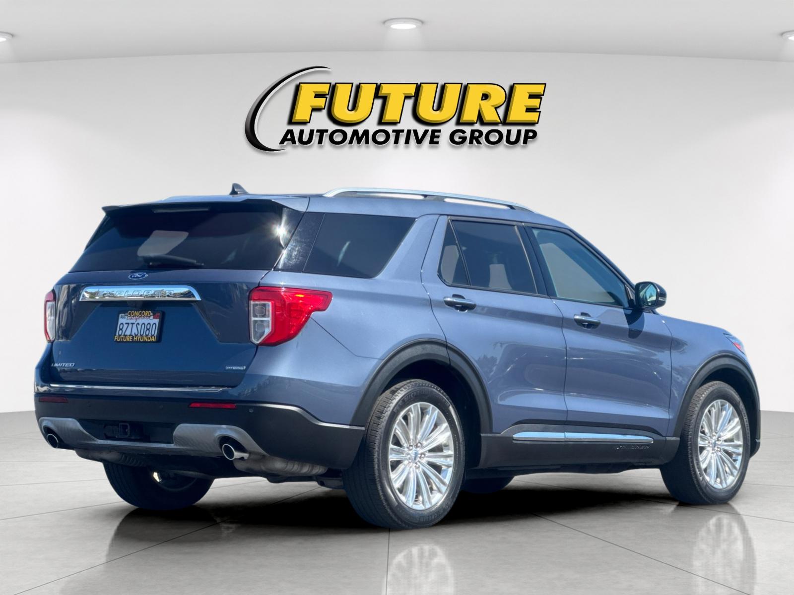 Used 2021 Blue Ford Limited image 3