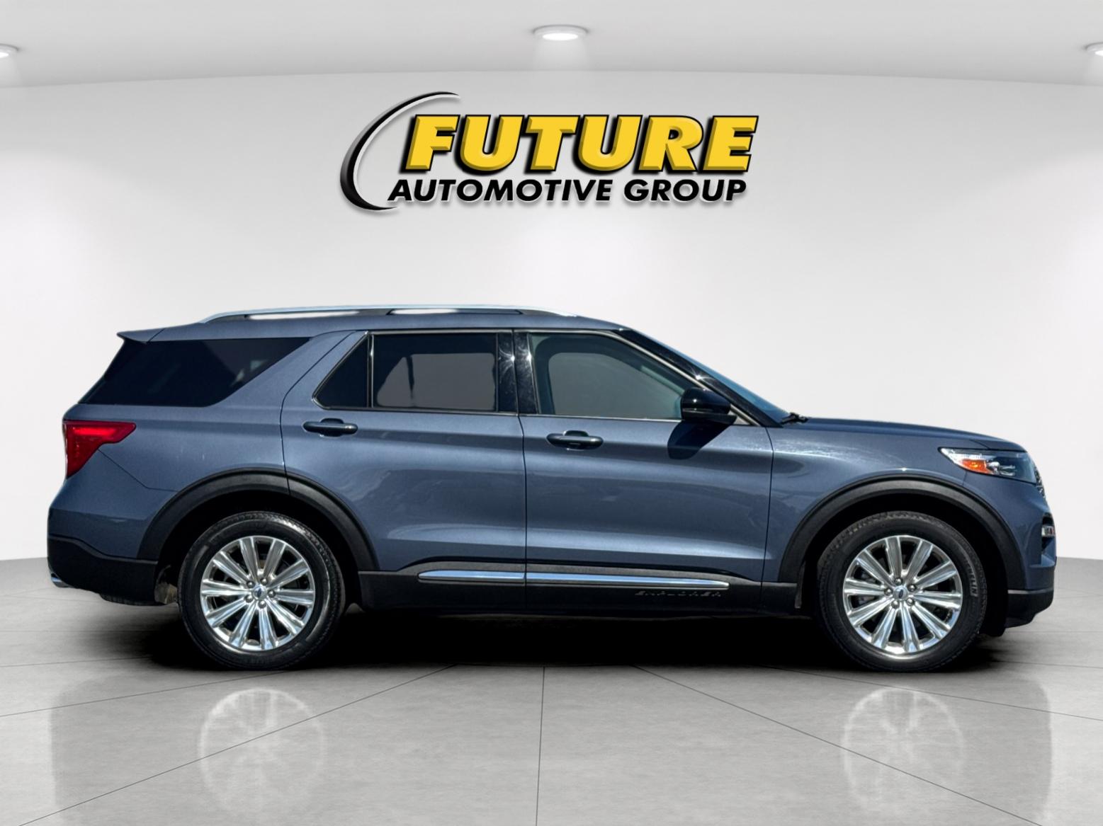 Used 2021 Blue Ford Limited image 2