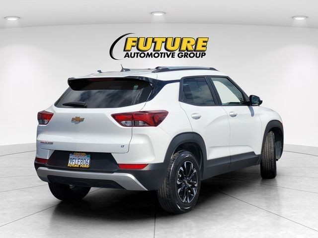 Used 2023 White Chevrolet LT image 35