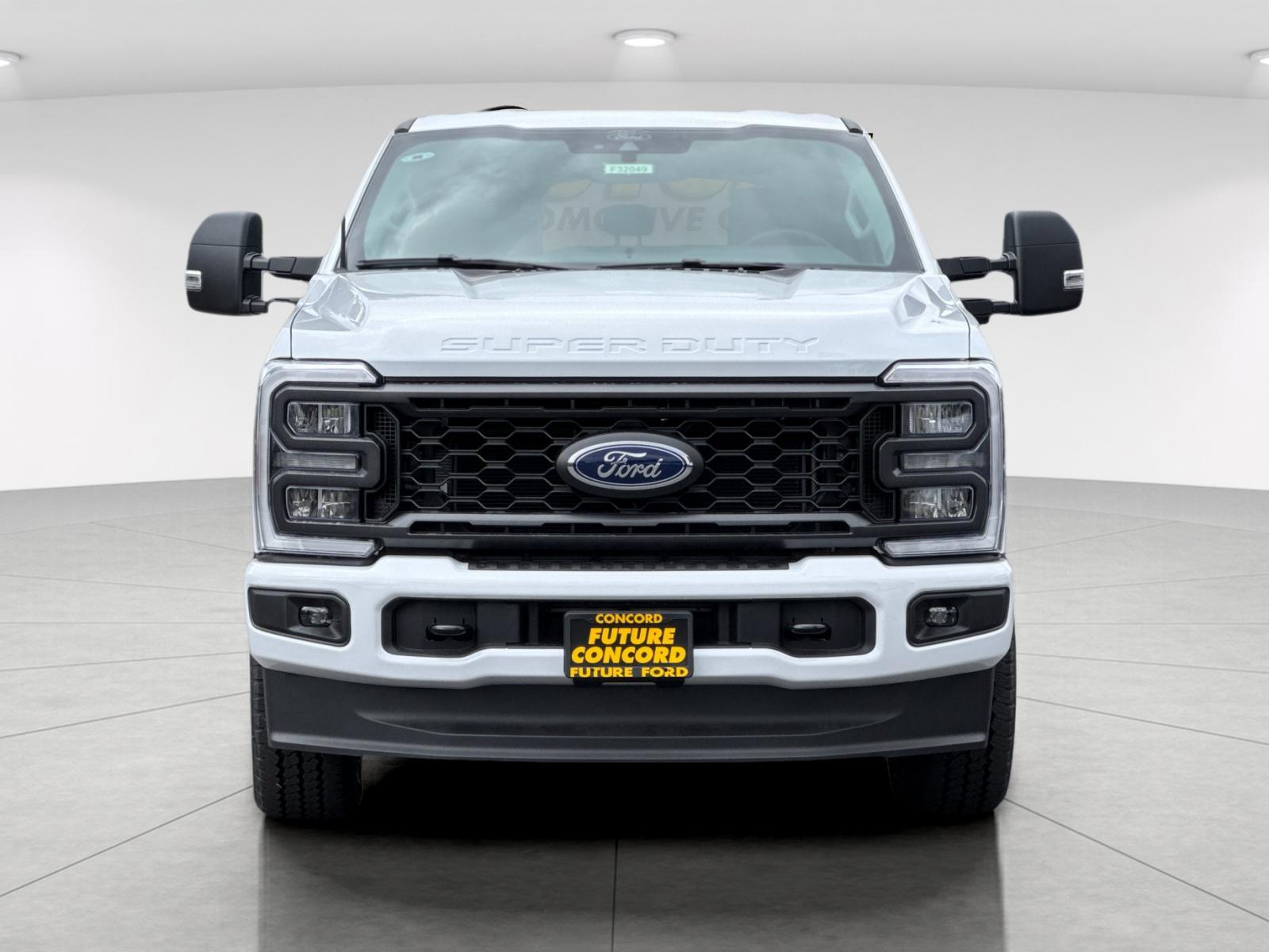 New 2026 Oxford White Ford F-250® XL image 8