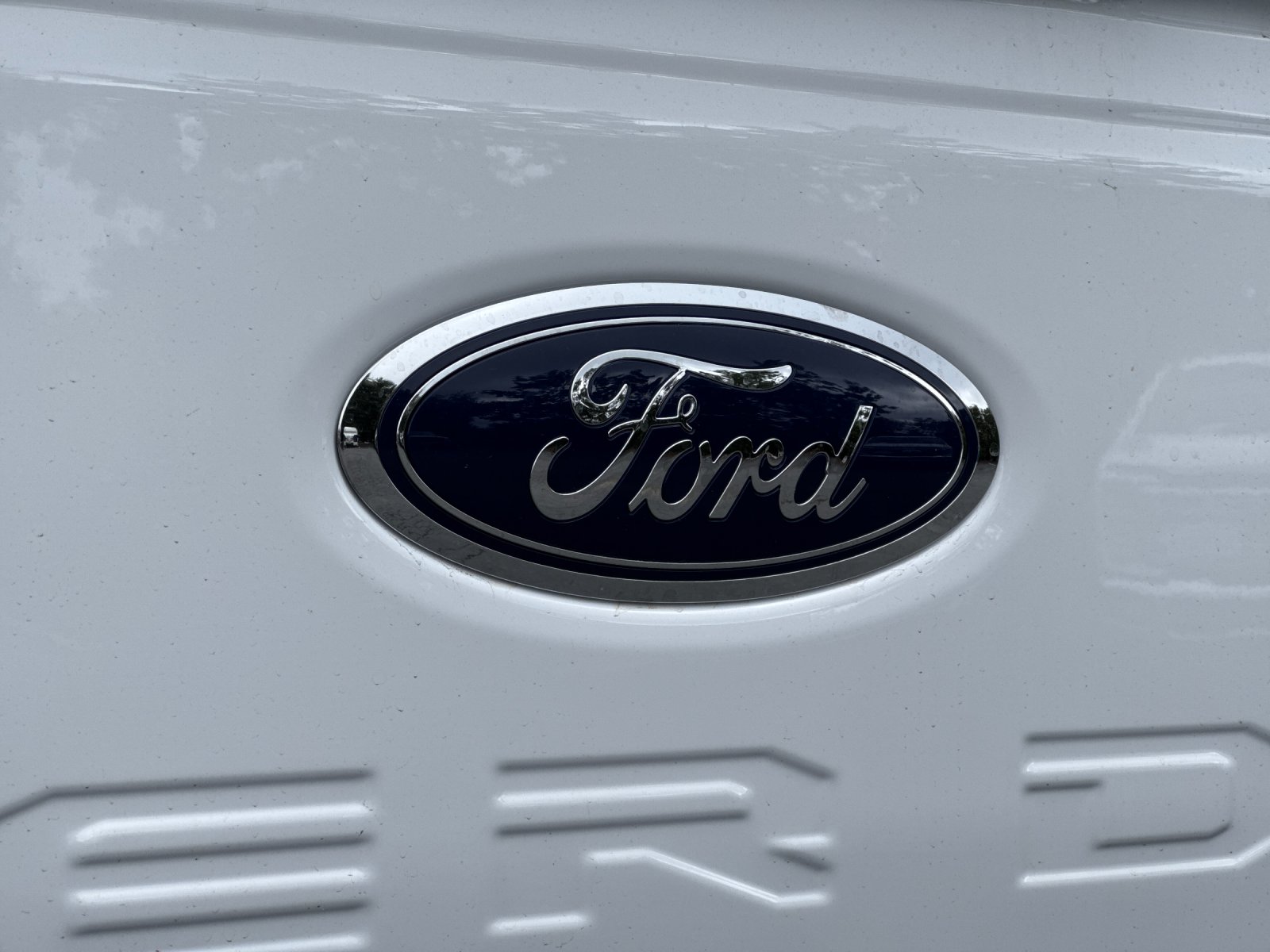 New 2026 Oxford White Ford F-250® XL image 23