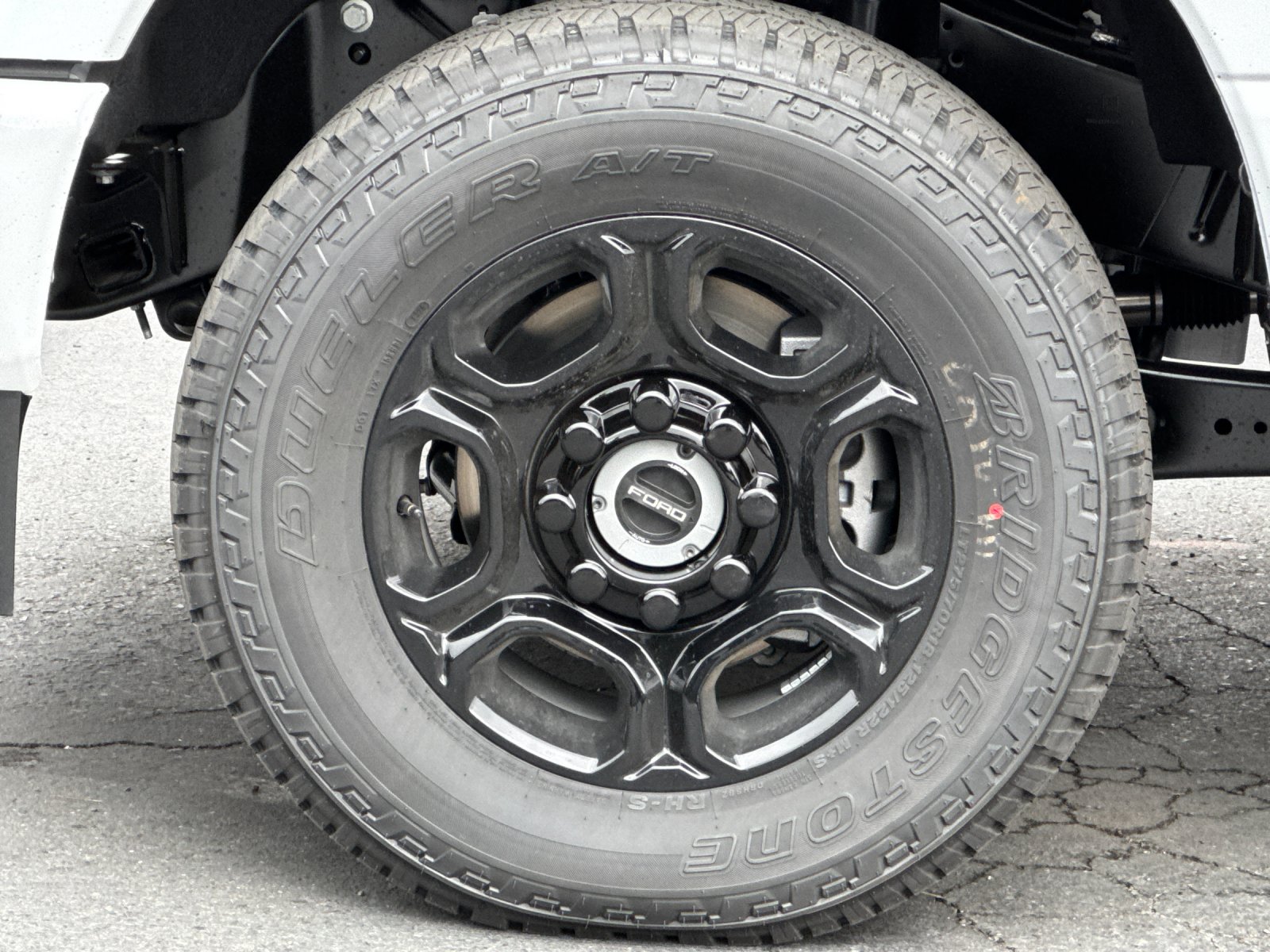 New 2026 Oxford White Ford F-250® XL image 22