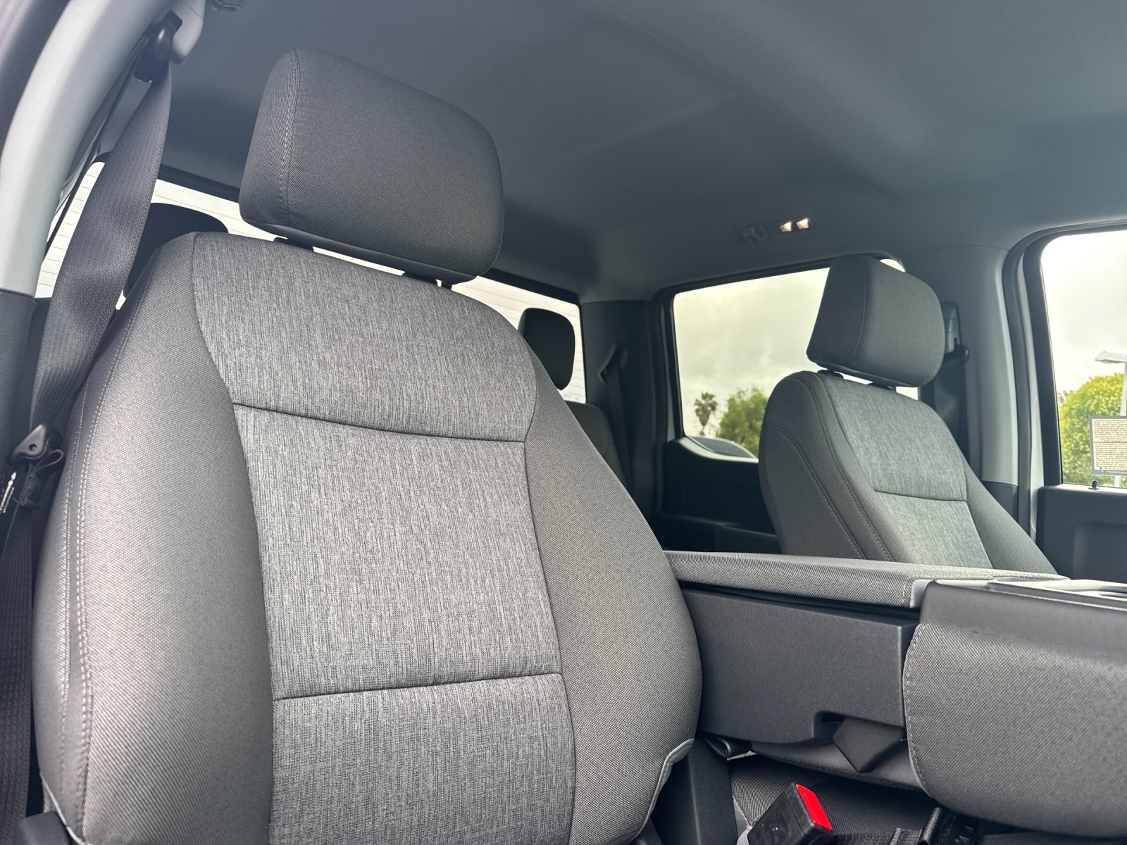 New 2026 Oxford White Ford F-250® XL image 15
