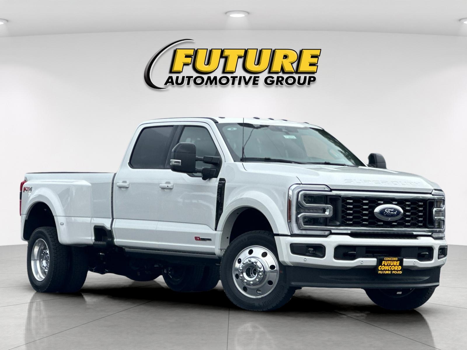 2026 Ford F-450 Platinum 4x4 Crew Cab 8' Box DRW's photo