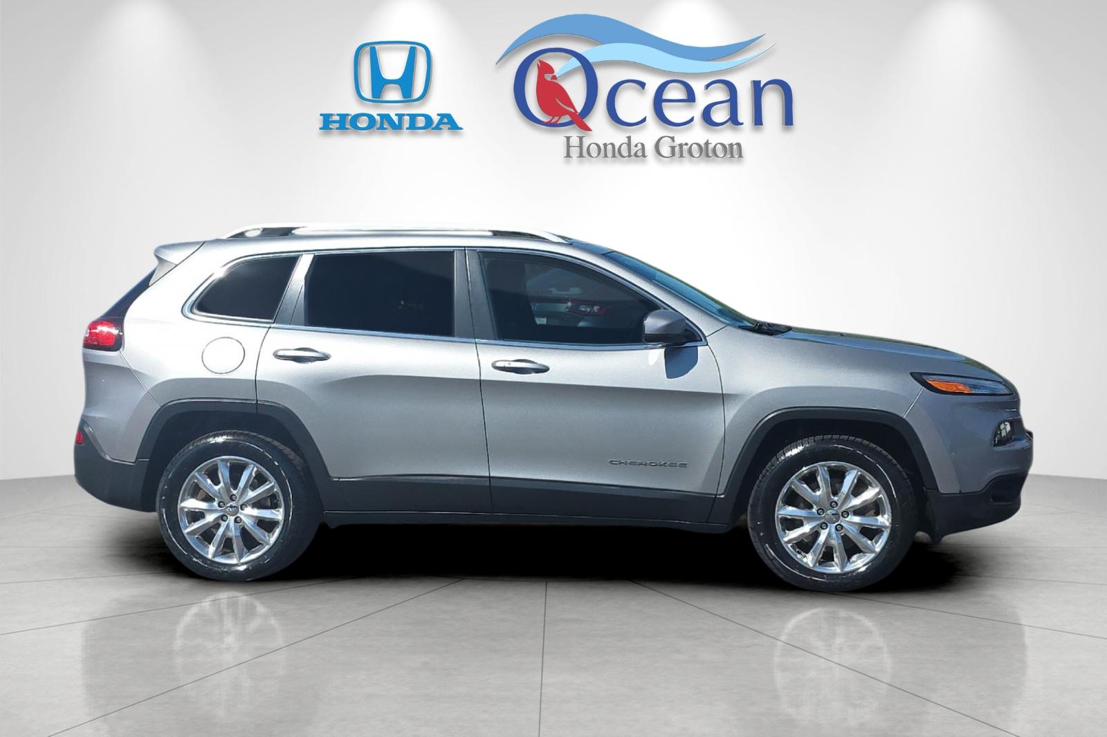 Used 2016 Jeep Cherokee Limited with VIN 1C4PJMDB3GW236986 for sale in Groton, CT