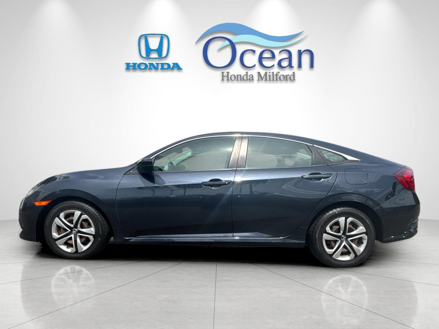Used 2018 Aegean Blue Metallic Honda LX image 6
