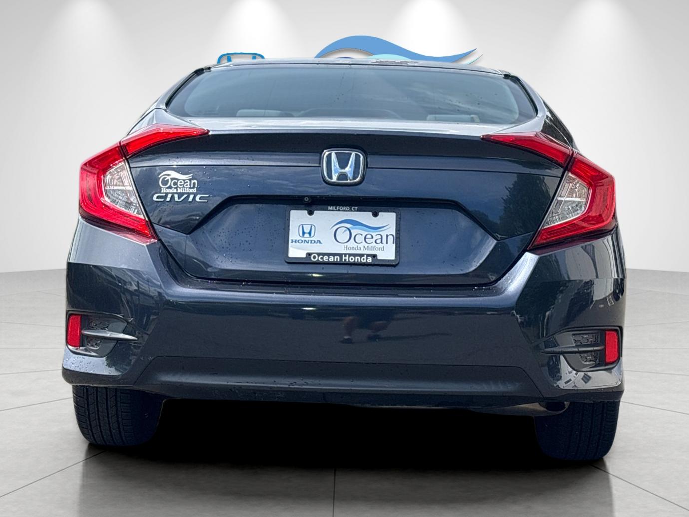 Used 2018 Aegean Blue Metallic Honda LX image 4