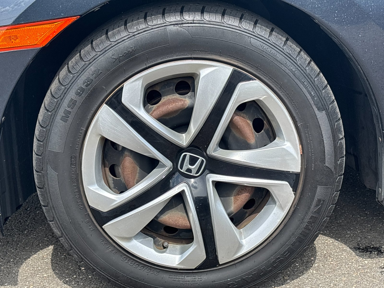 Used 2018 Aegean Blue Metallic Honda LX image 26