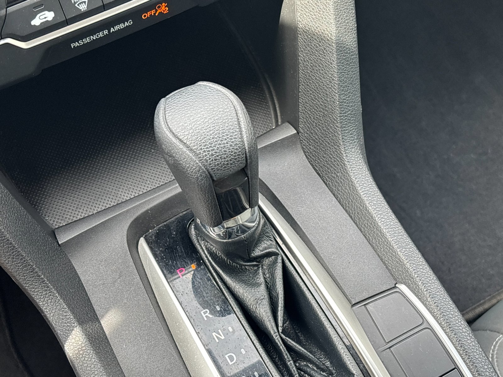Used 2018 Aegean Blue Metallic Honda LX image 21