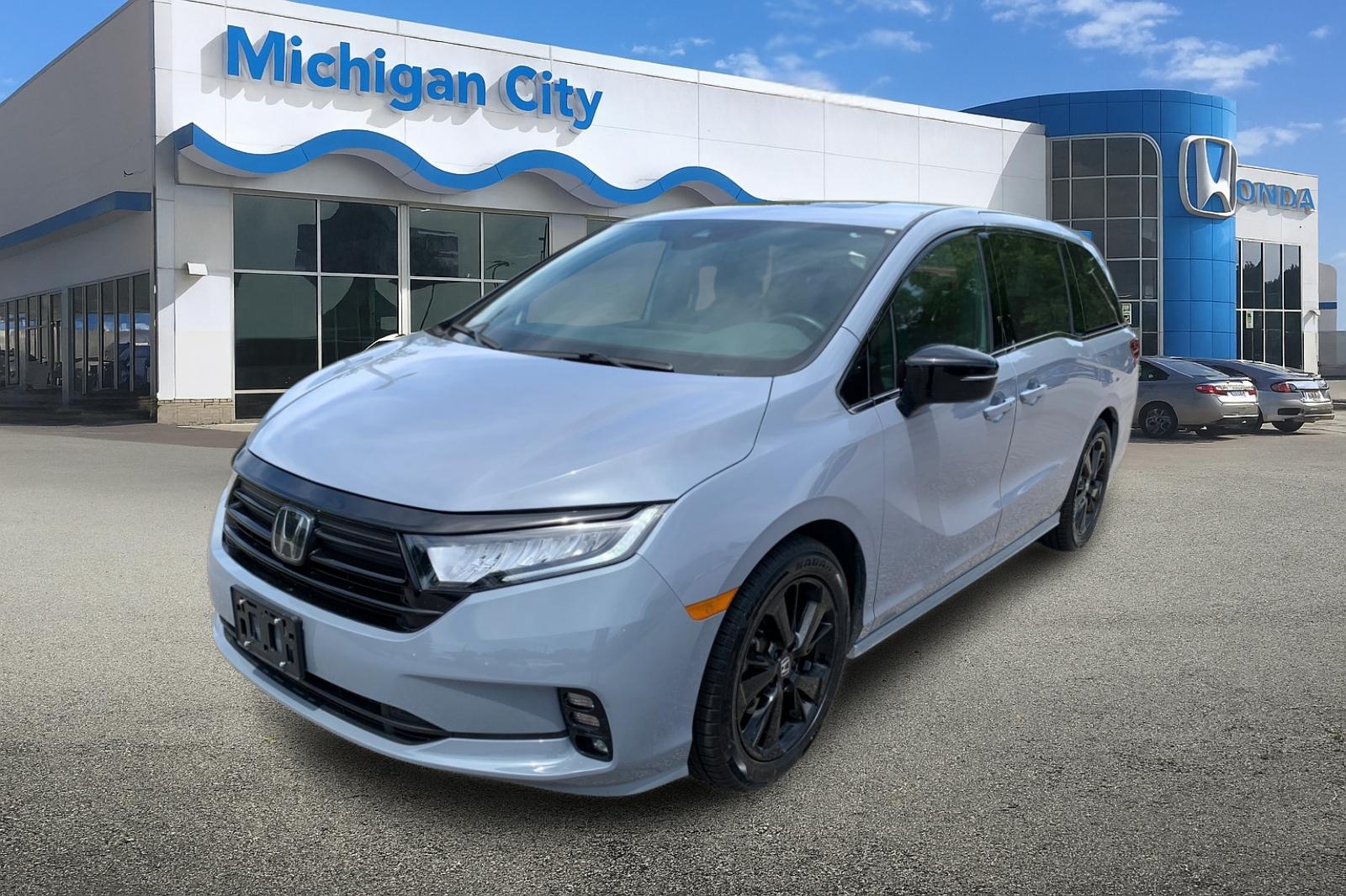 2023 Honda Odyssey SPORT's photo