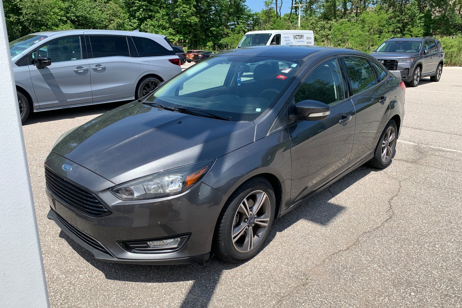 2017 Ford Focus Sedan SE's photo
