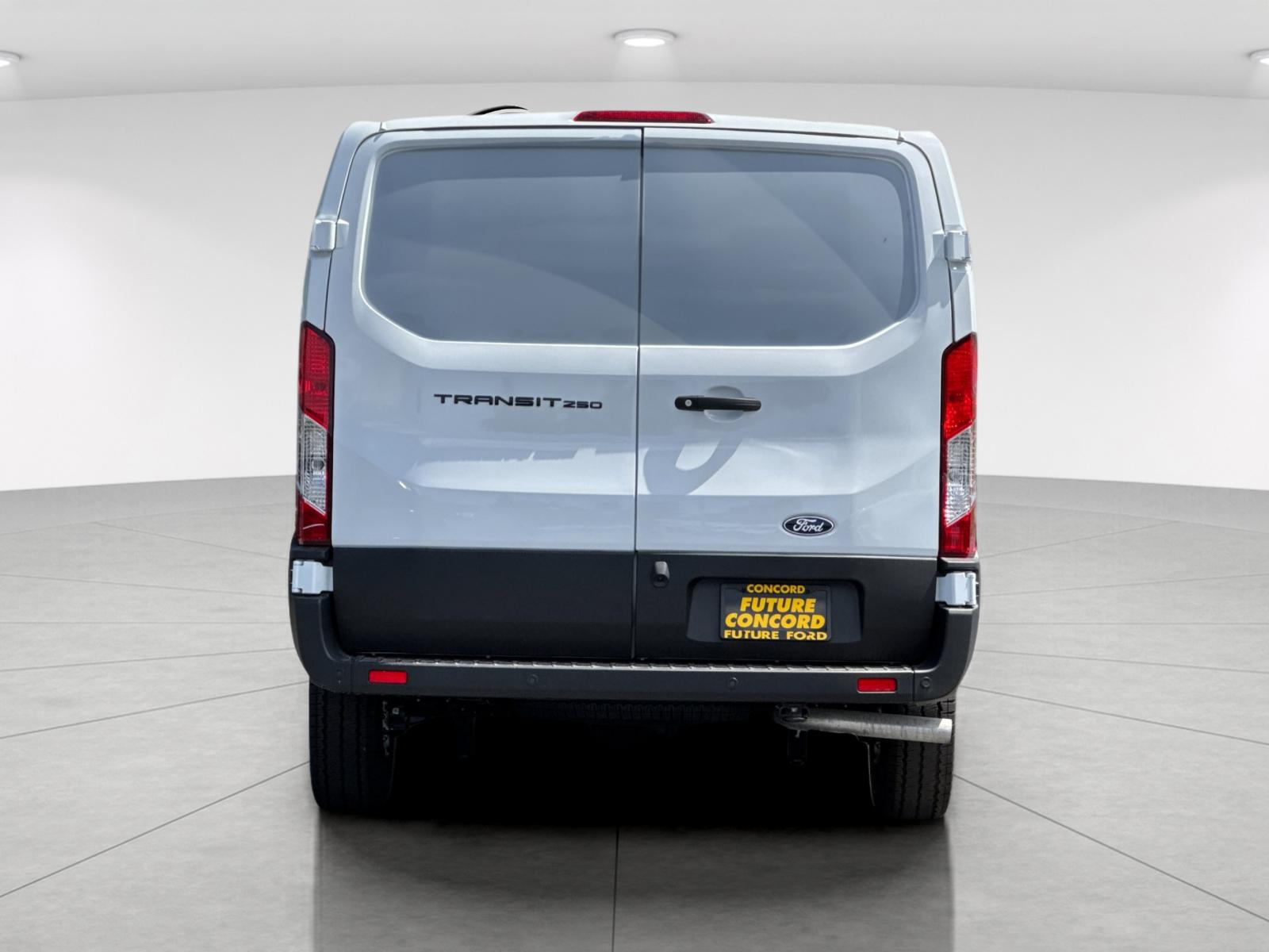 New 2026 Oxford White Ford Cargo Van image 4
