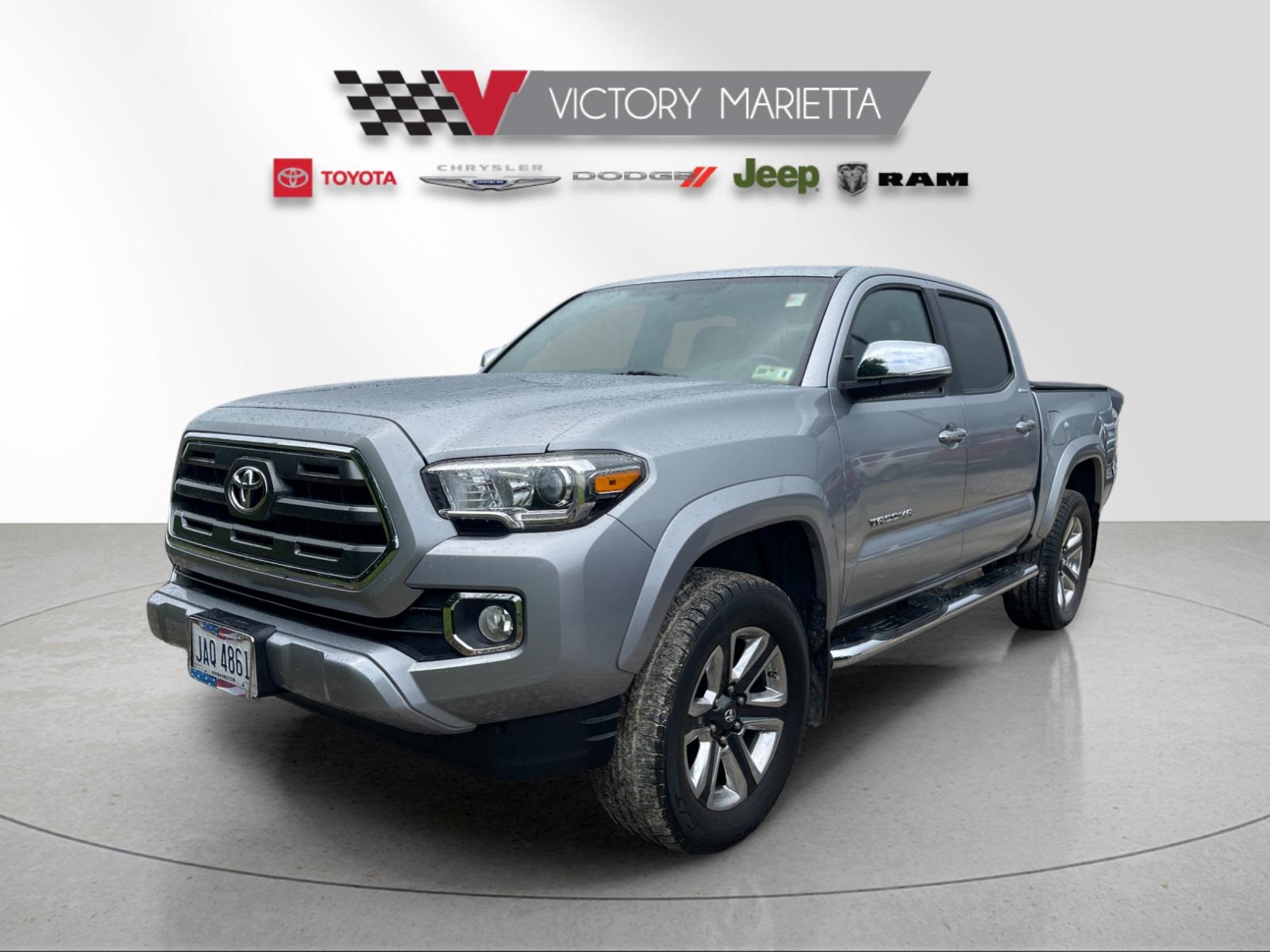 2016 Toyota Tacoma Limited Double Cab 4x4 V6 Auto Short Bed's photo