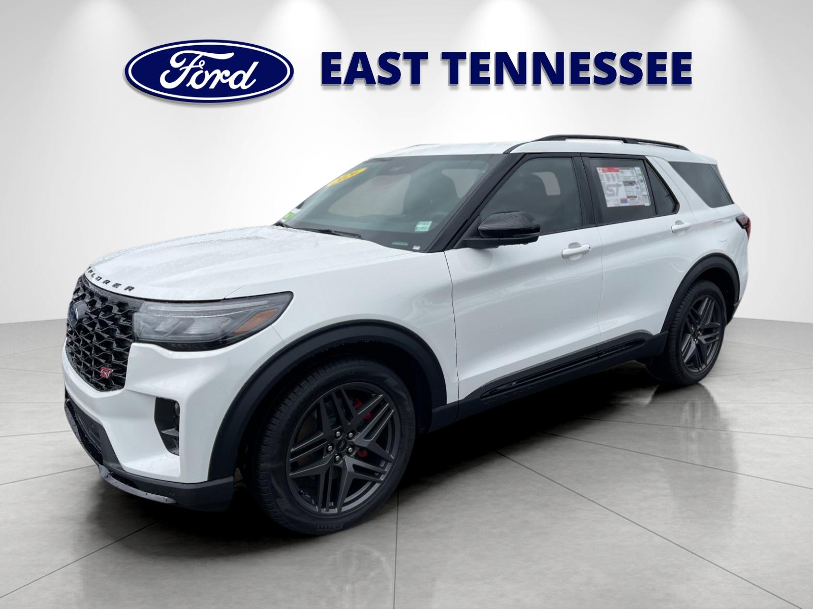 New 2026 Star White Metallic Tri-Coat Ford ST image 7