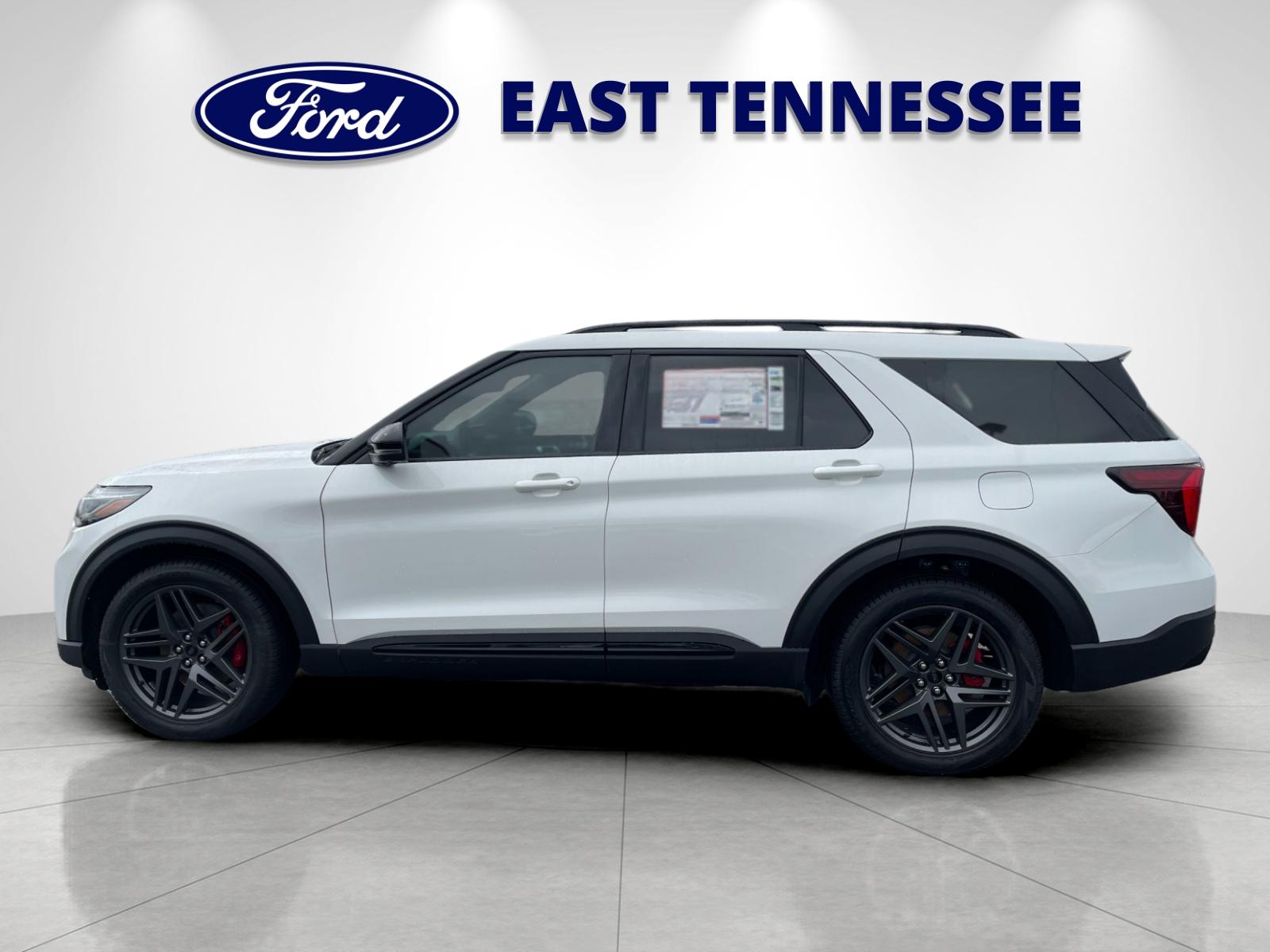 New 2026 Star White Metallic Tri-Coat Ford ST image 6