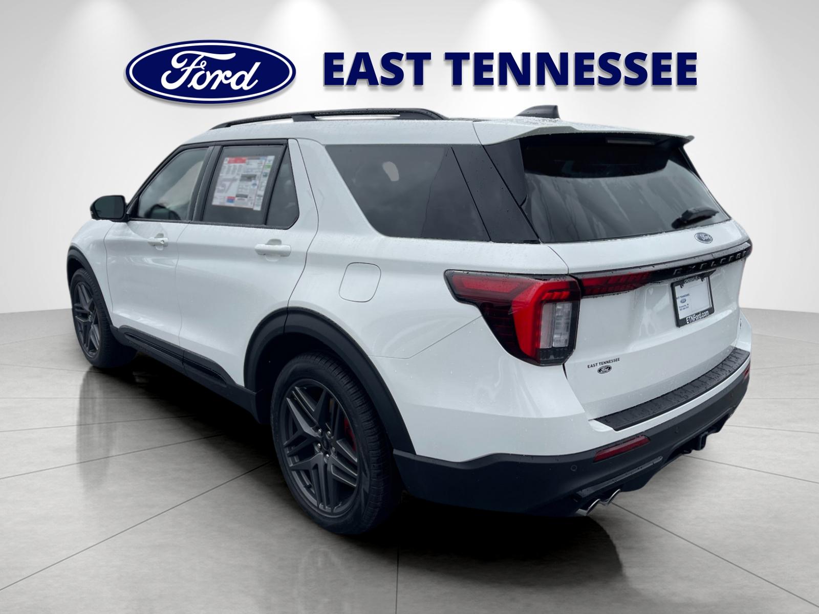 New 2026 Star White Metallic Tri-Coat Ford ST image 5