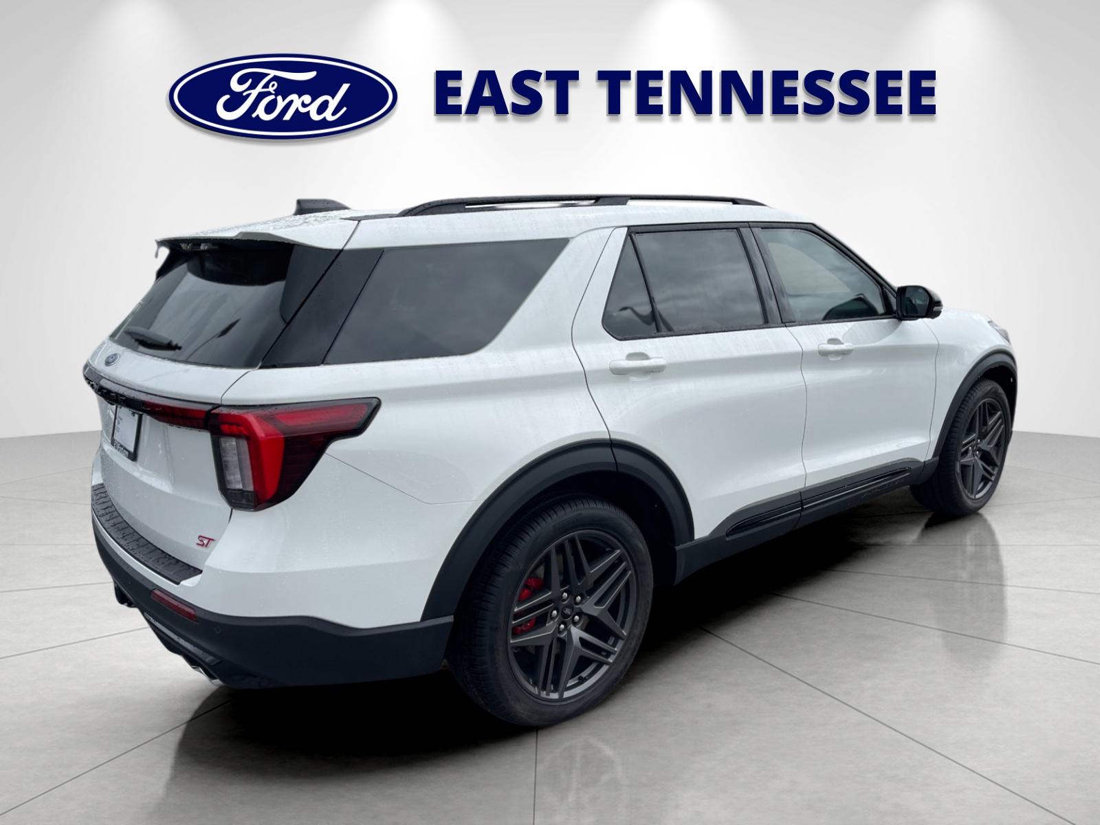 New 2026 Star White Metallic Tri-Coat Ford ST image 3