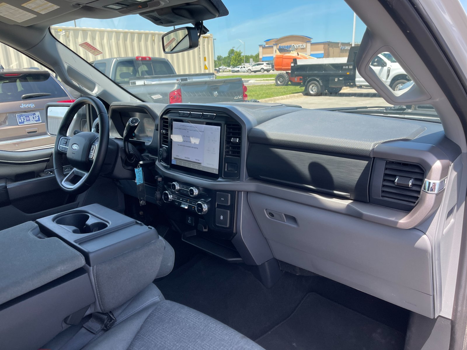 Used 2024  Ford XLT image 17