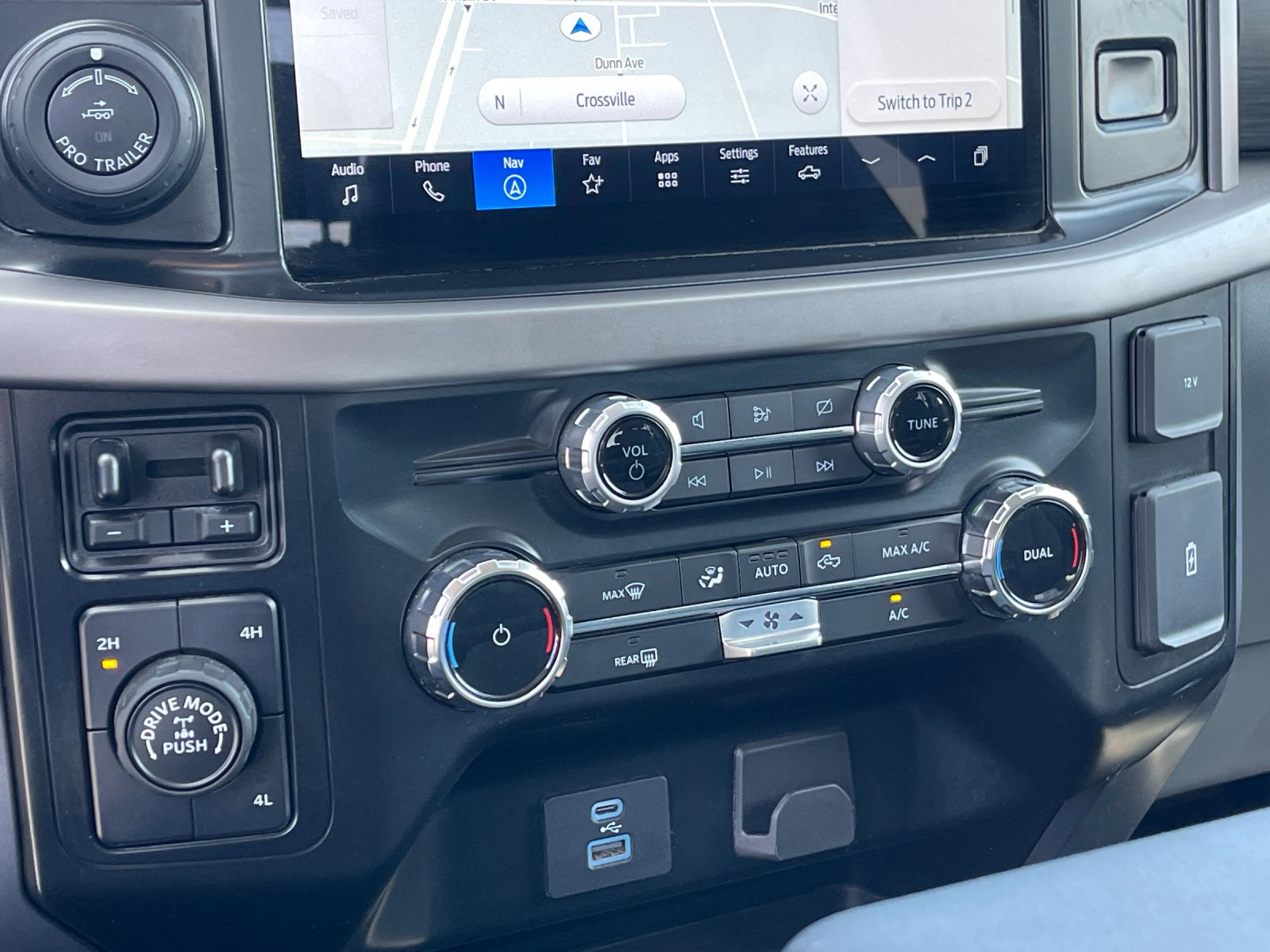 Used 2024  Ford XLT image 22
