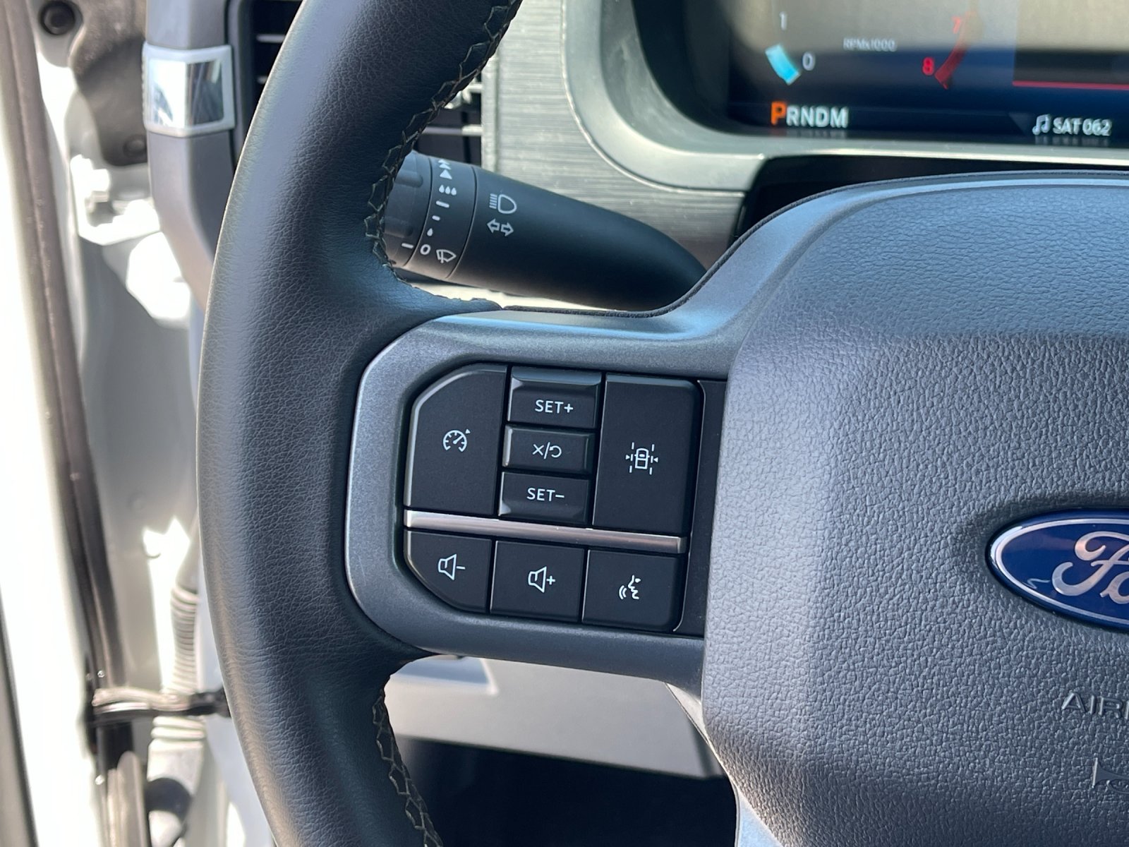 Used 2024  Ford XLT image 25