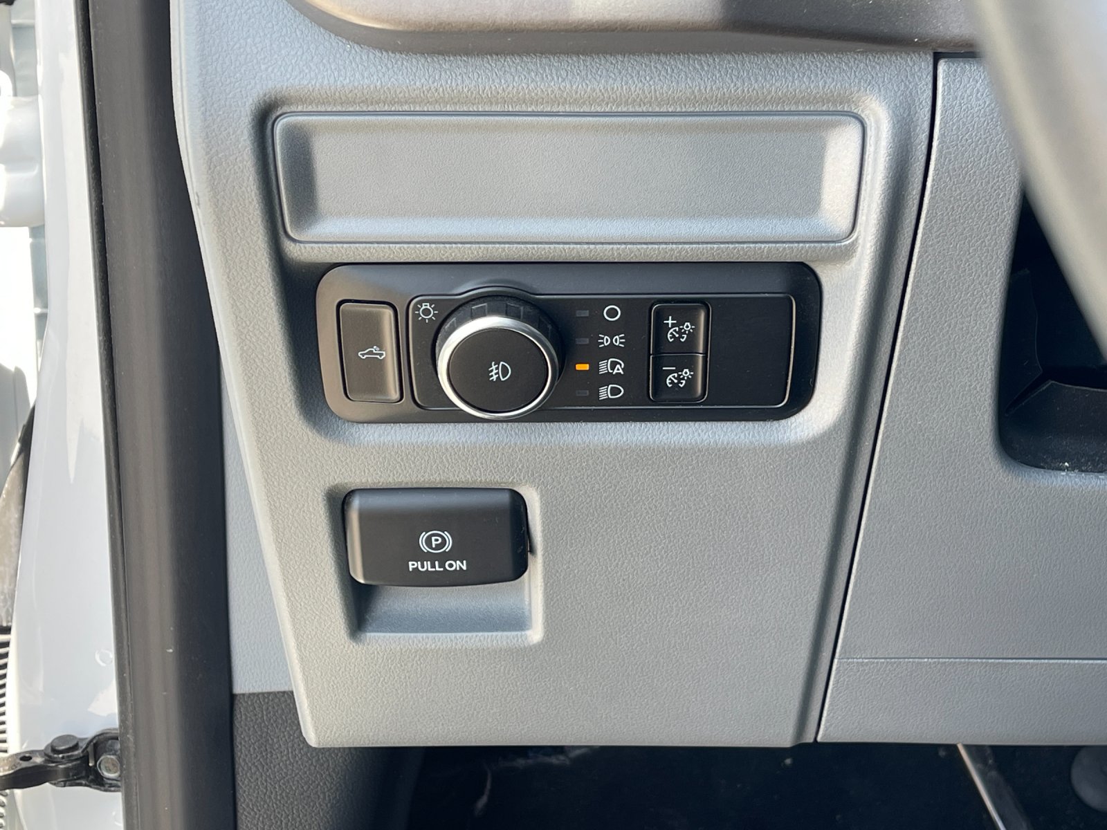 Used 2024  Ford XLT image 29