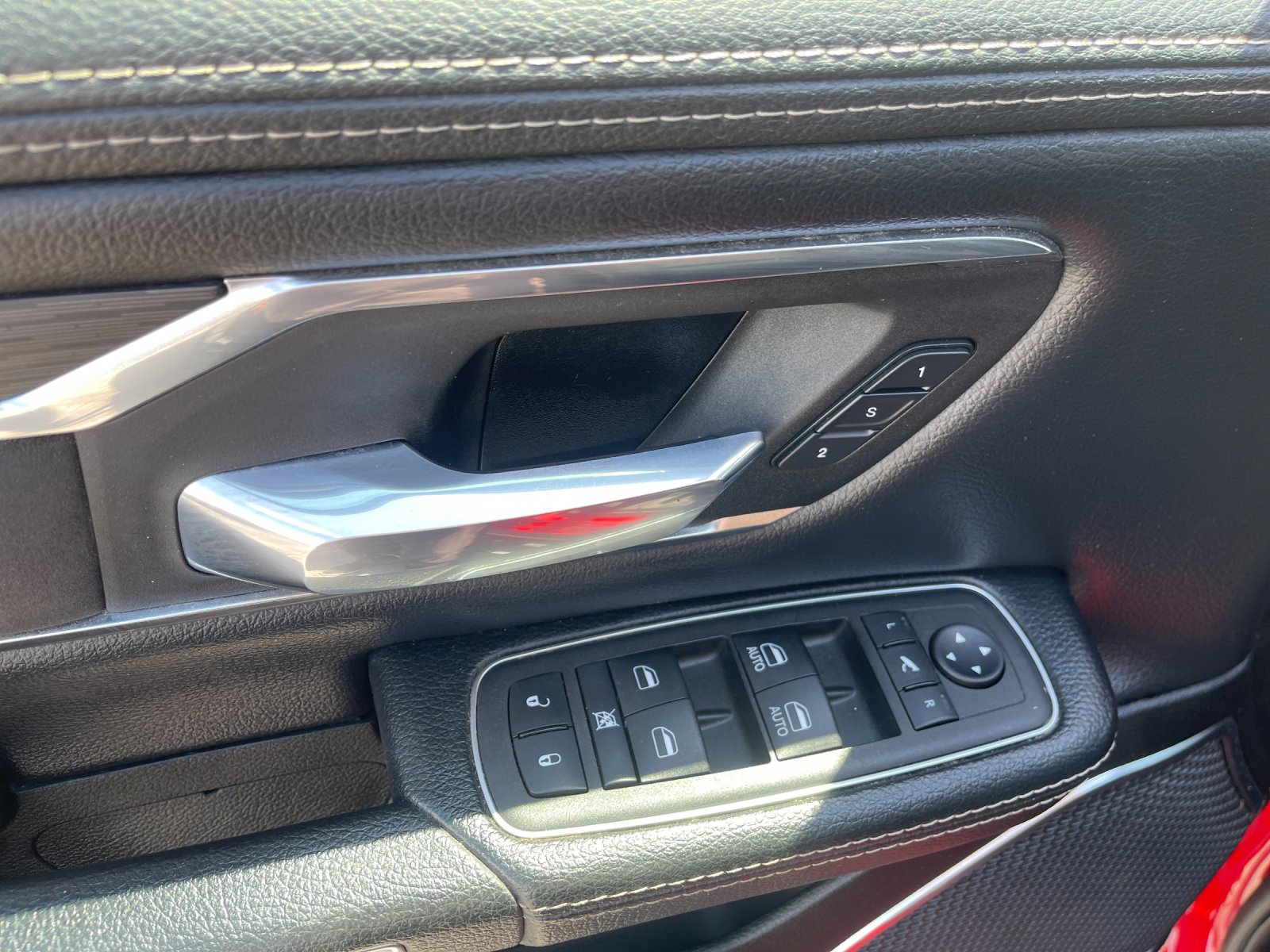 2024 RAM Ram 1500 Pickup Laramie - Photo 13