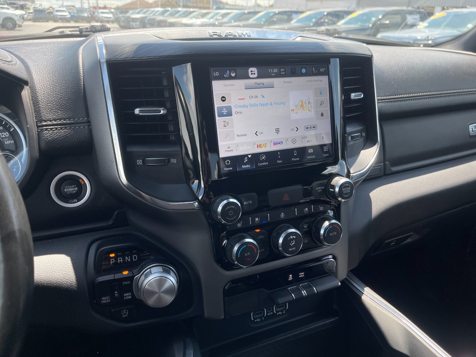 2024 RAM Ram 1500 Pickup Laramie - Photo 19