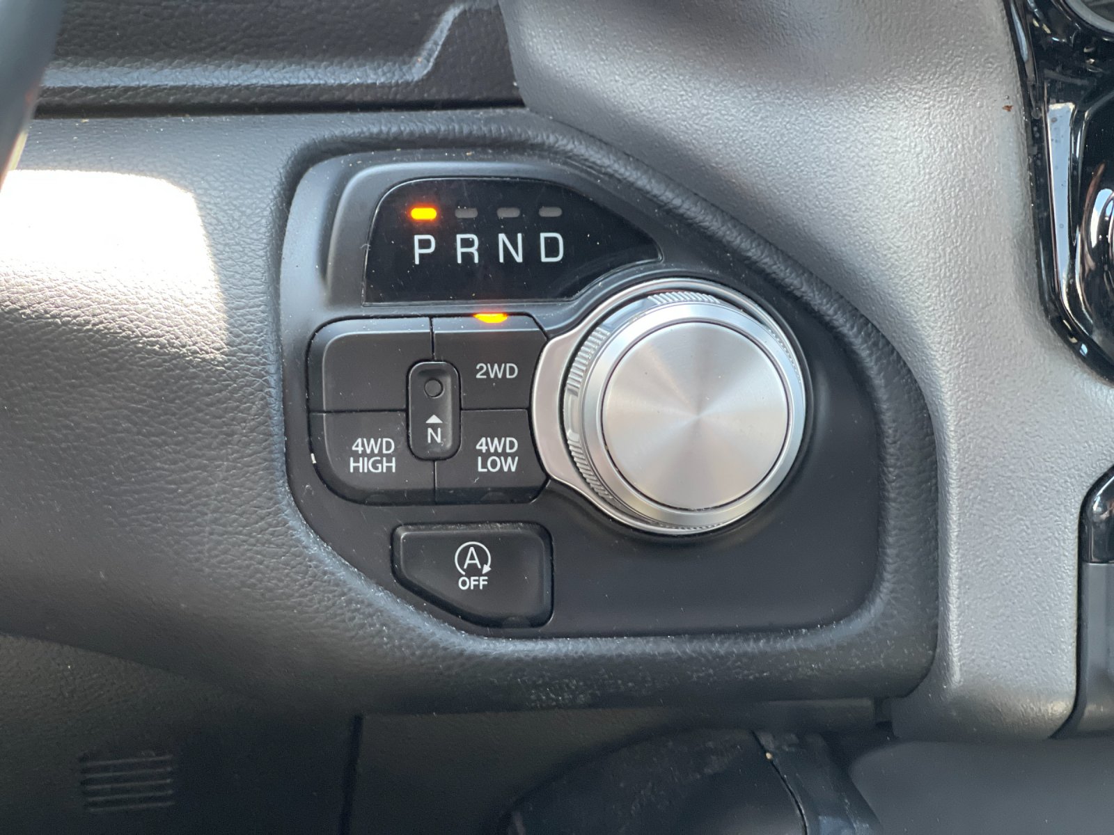 2024 RAM Ram 1500 Pickup Laramie - Photo 23
