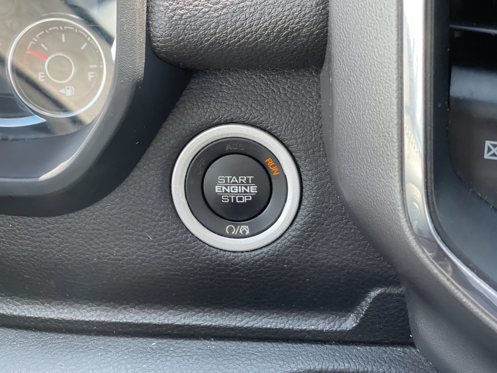 2024 RAM Ram 1500 Pickup Laramie - Photo 24