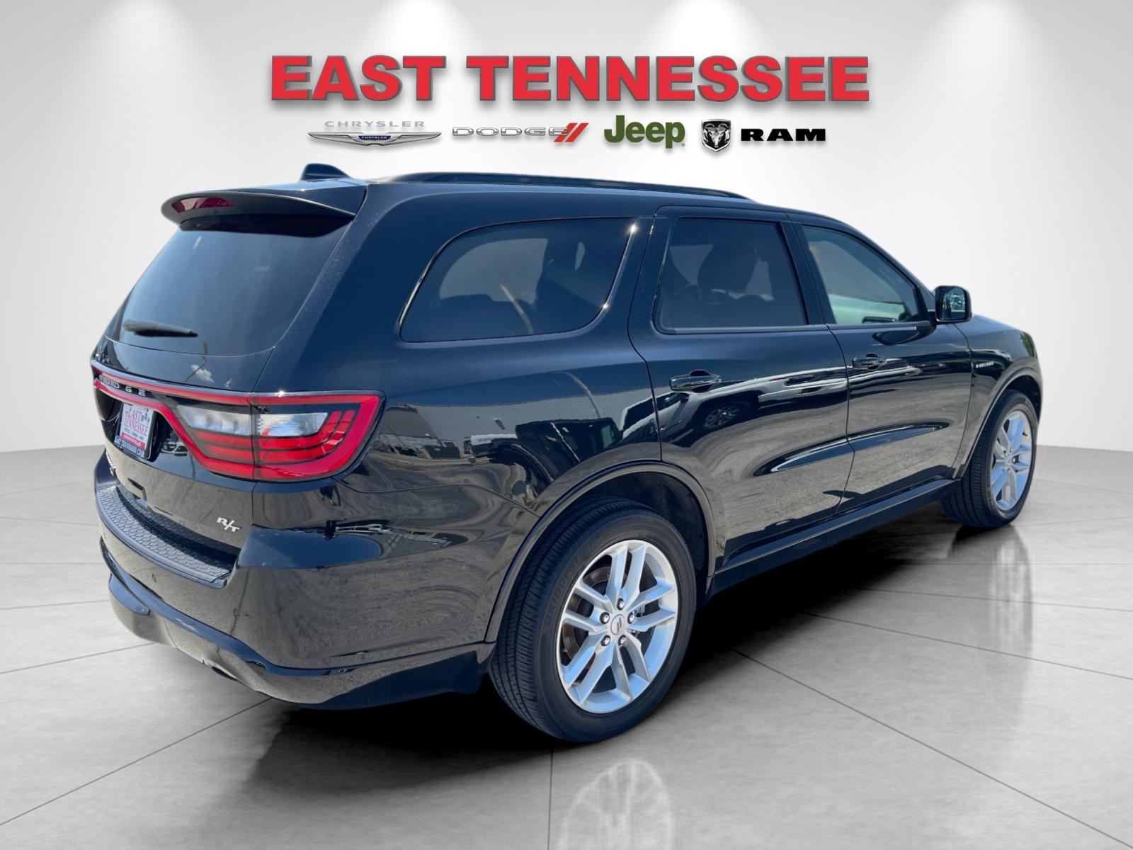 Used 2025  Dodge R/T image 3
