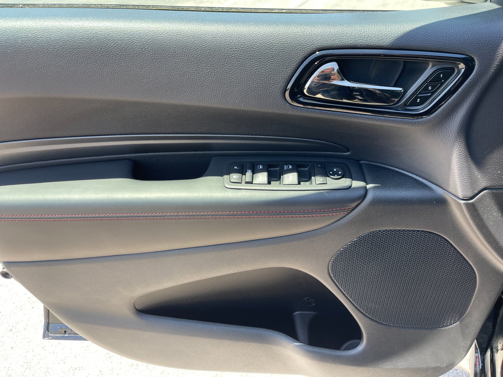 Used 2025  Dodge R/T image 12