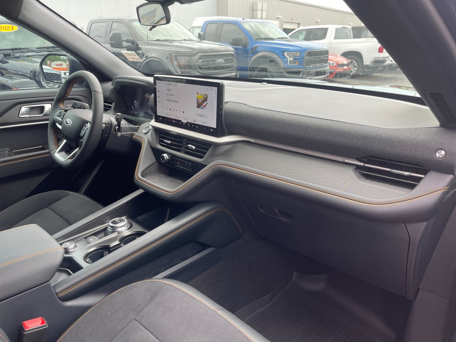 New 2026 Agate Black Metallic Ford Tremor image 18