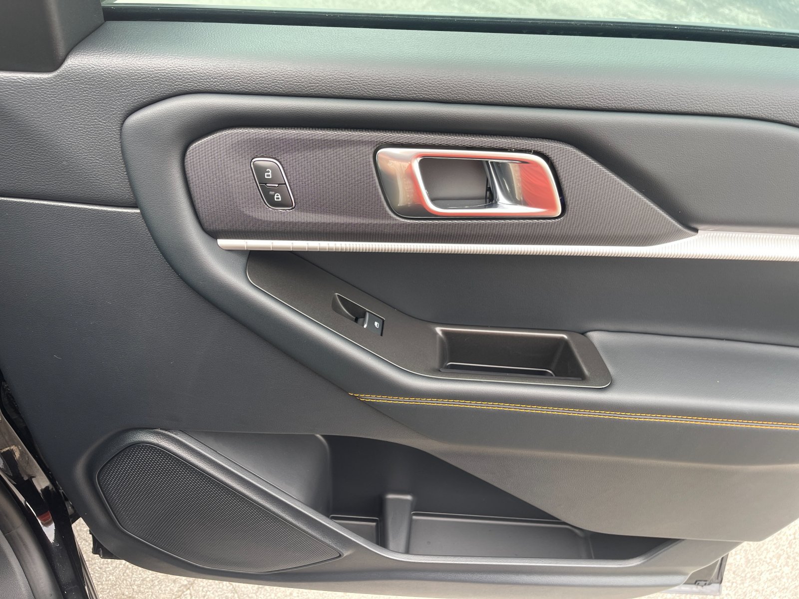 New 2026 Agate Black Metallic Ford Tremor image 19