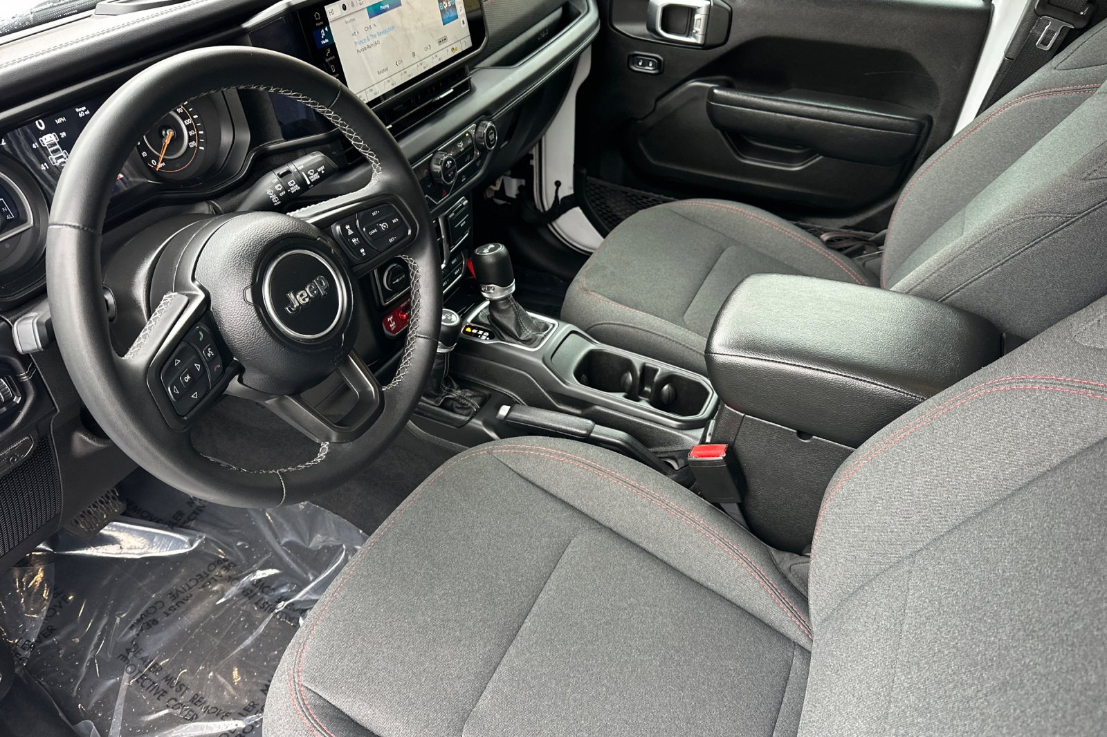 Used 2025 White Jeep Rubicon image 9