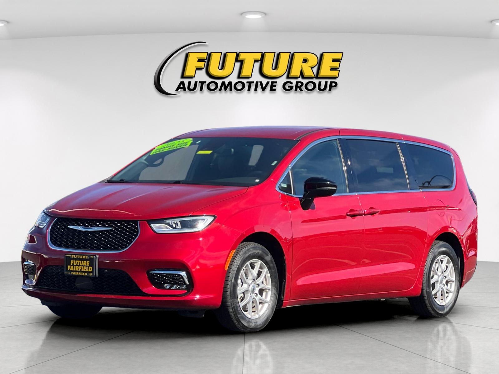Used 2025 Red Chrysler Select image 7
