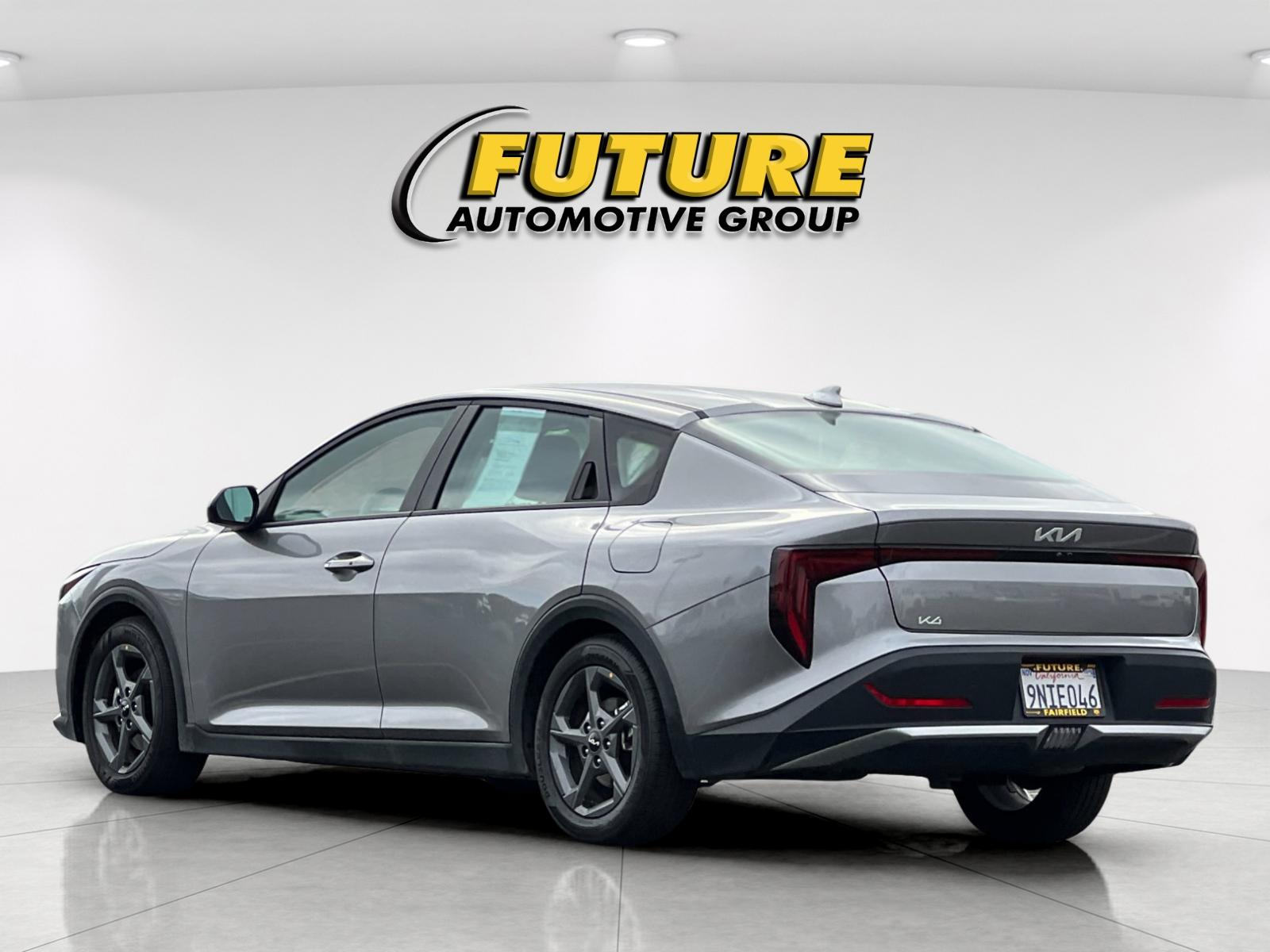 Used 2025 Gray Kia LXS image 5
