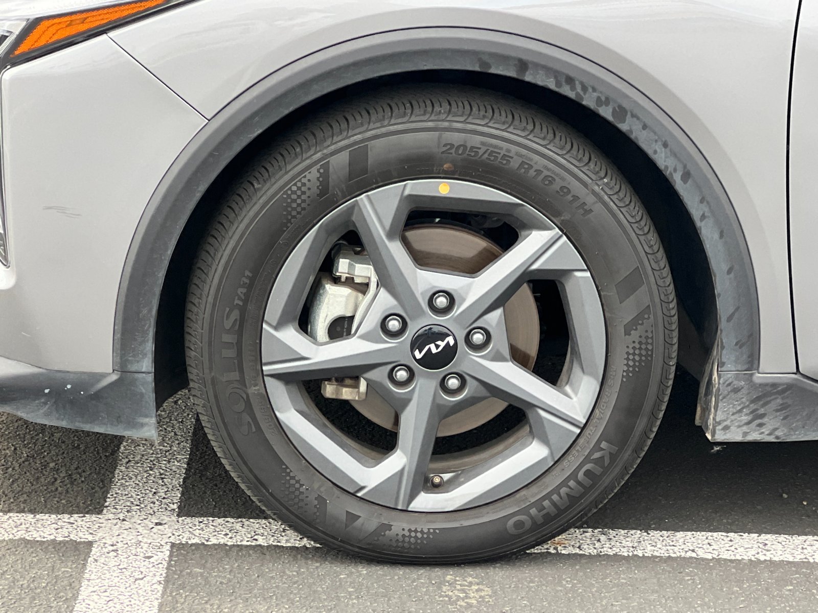 Used 2025 Gray Kia LXS image 22