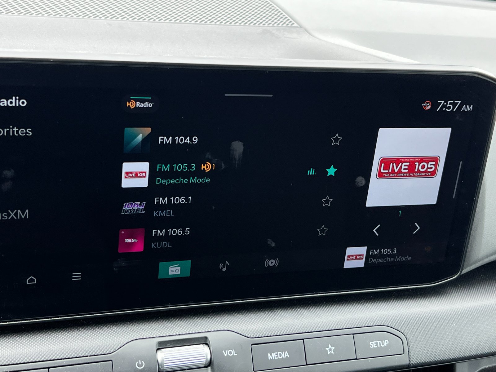 Used 2025 Gray Kia LXS image 16