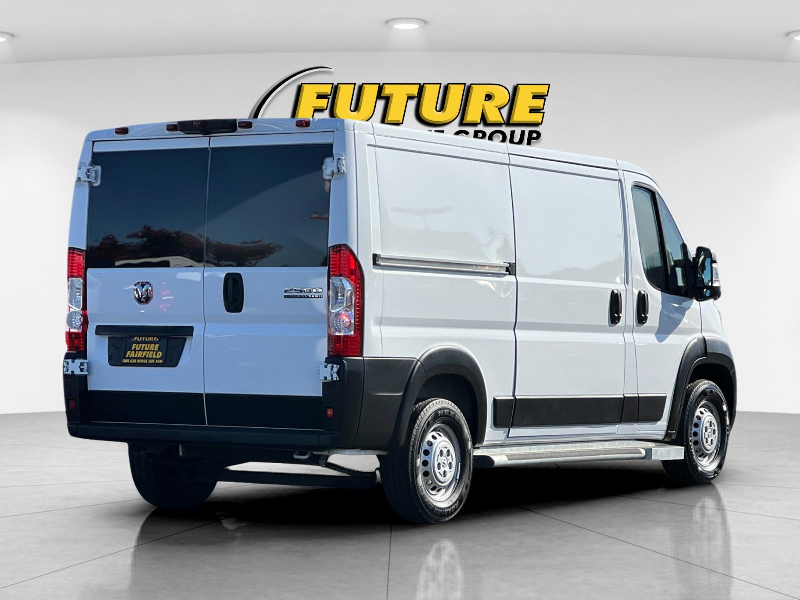 Used 2025 White Ram Base image 3