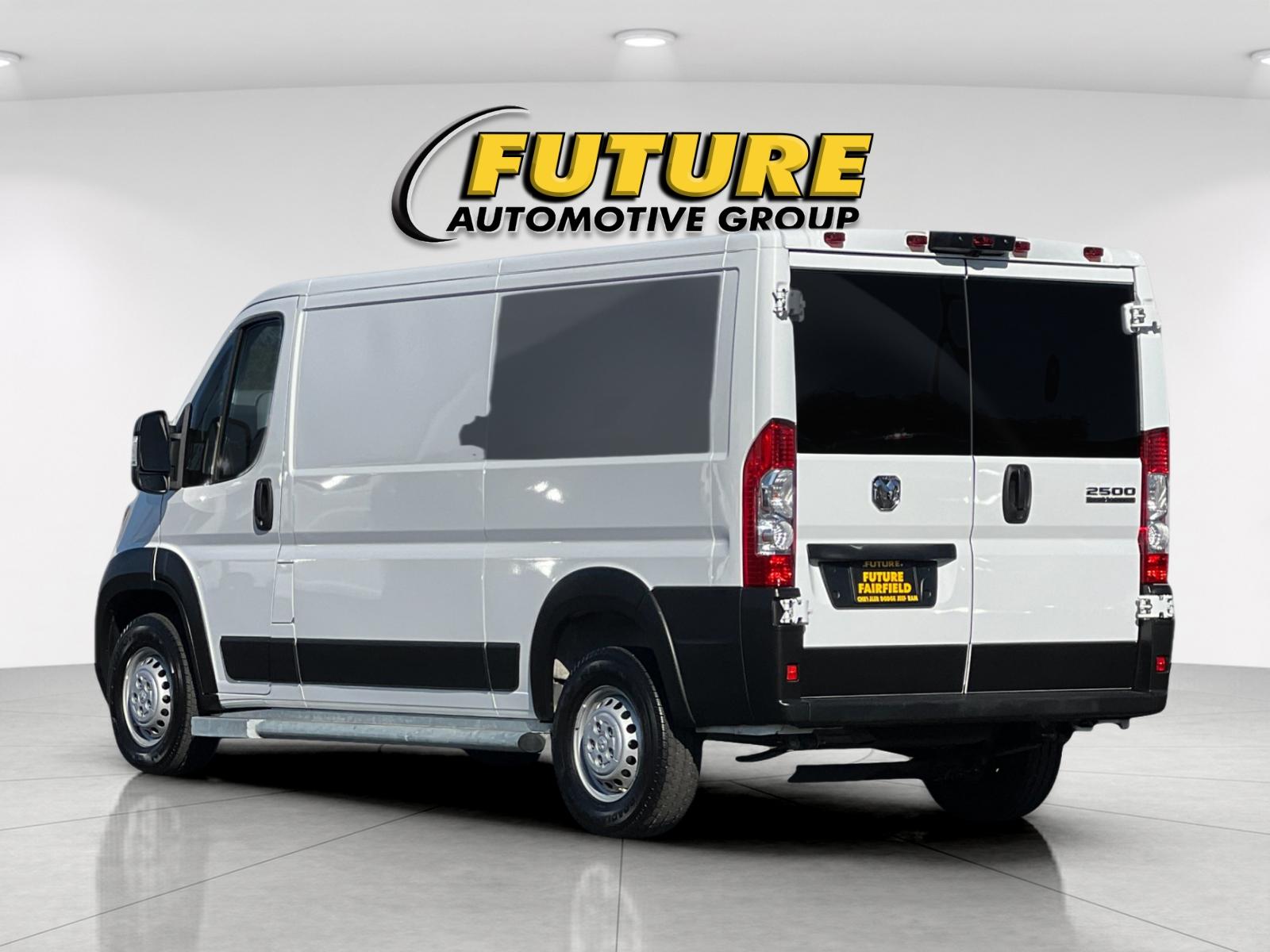 Used 2025 White Ram Base image 5