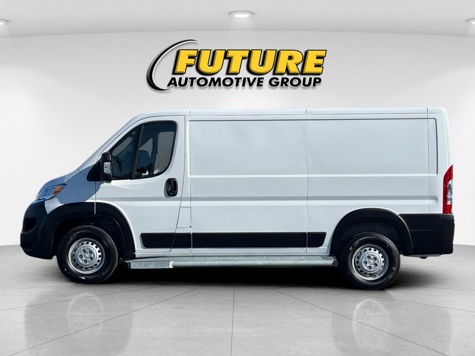Used 2025 White Ram Base image 6