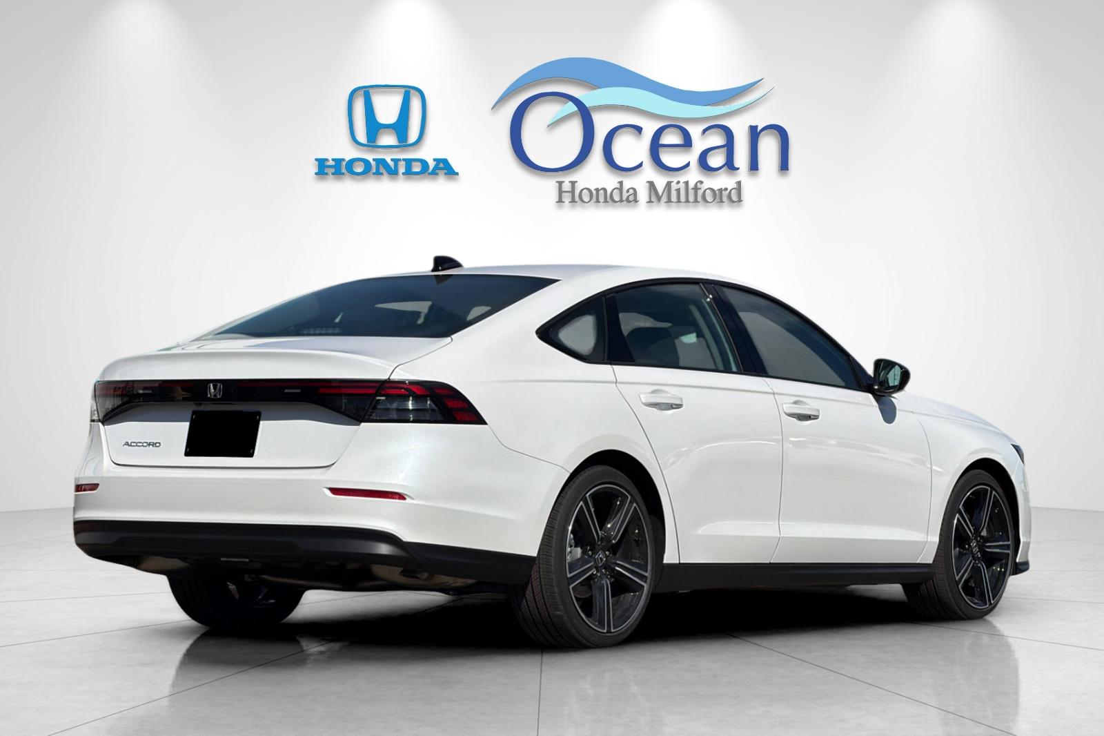 New 2026 Platinum White Pearl Honda SE image 5