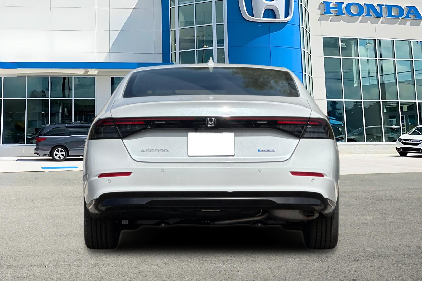 New 2026 Platinum White Pearl Honda EX-L image 4
