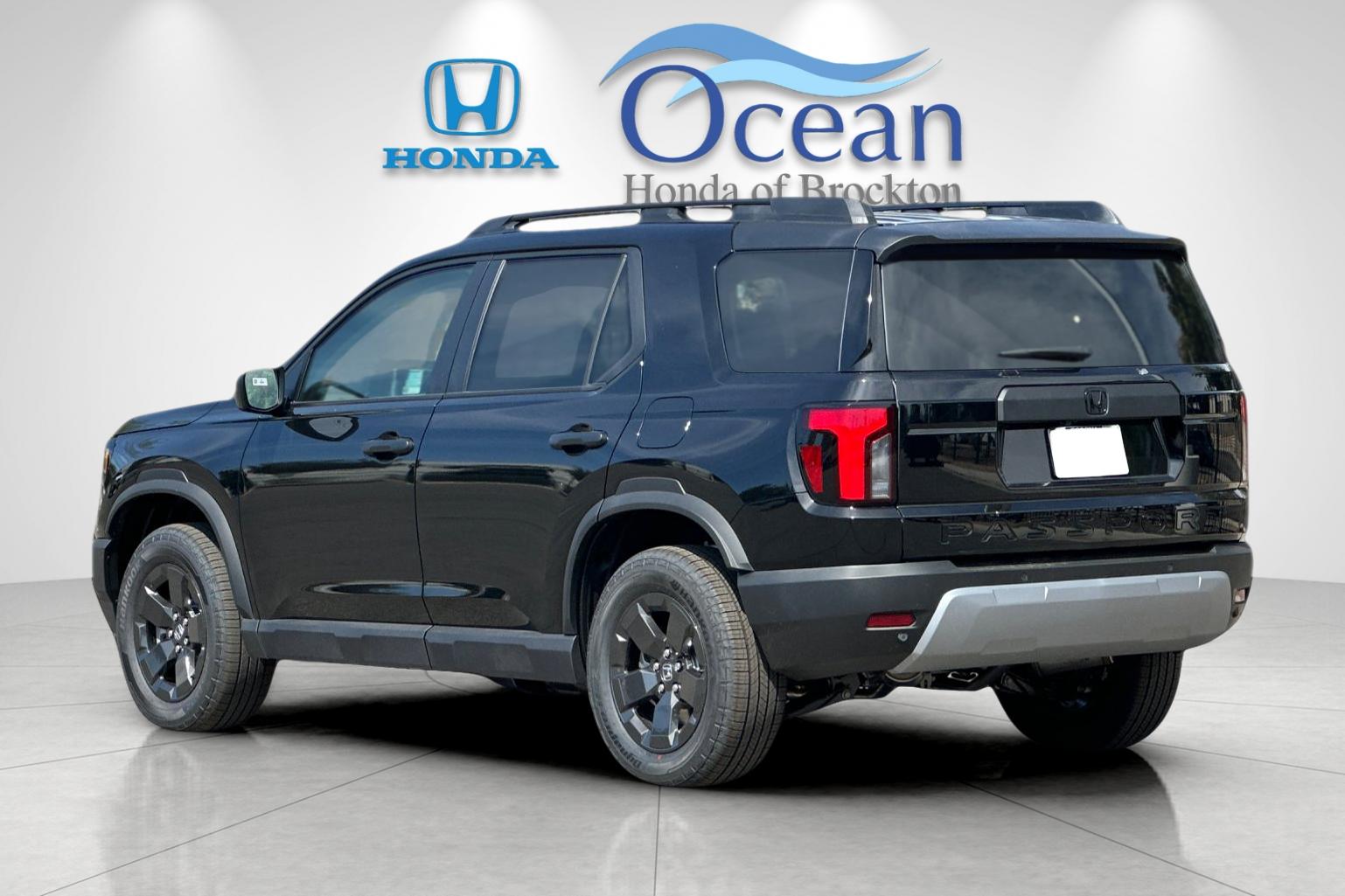 New 2026 Crystal Black Pearl Honda RTL image 3